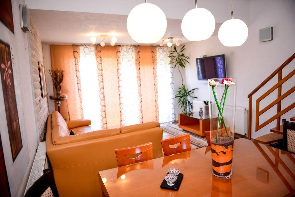 Apartman Ksenija Задар Экстерьер фото