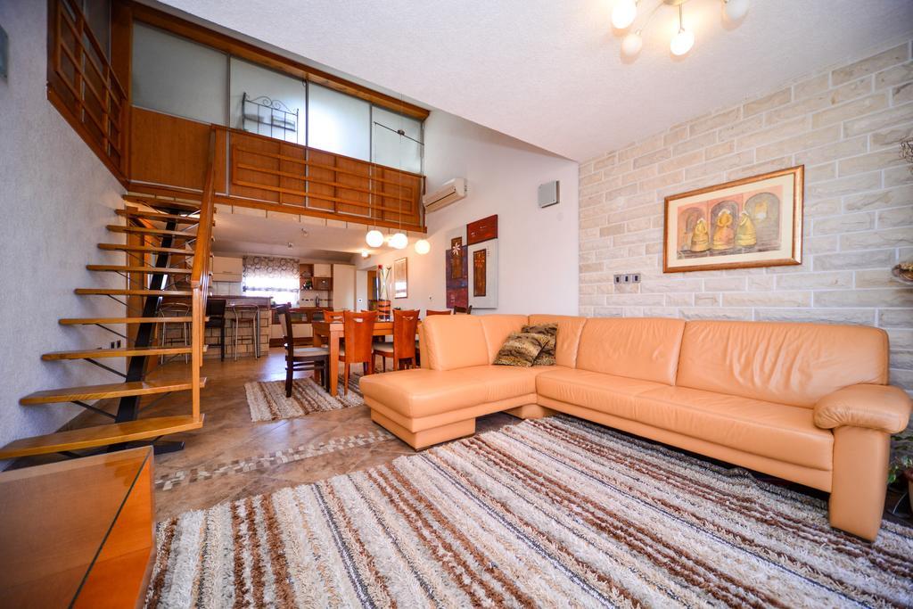 Apartman Ksenija Задар Экстерьер фото