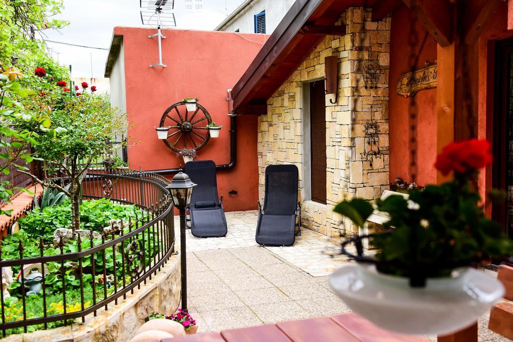 Apartman Ksenija Задар Экстерьер фото