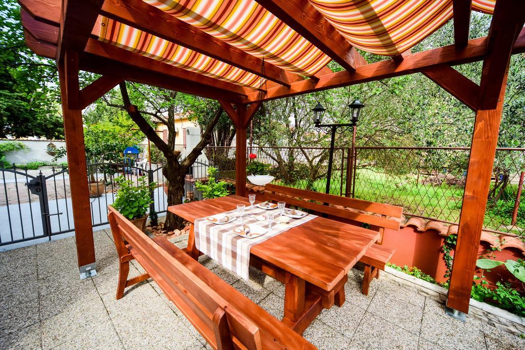 Apartman Ksenija Задар Экстерьер фото